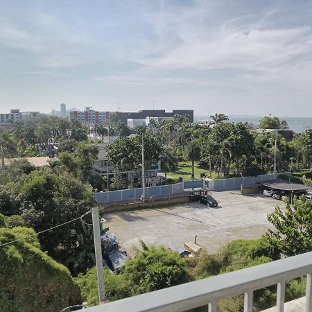 Fluffy Bed And Seaview @Bangsaen Apartment Екстериор снимка